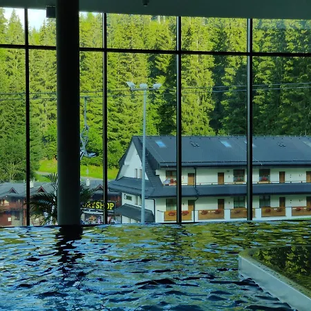 Biela Put - Jasna Nr. 8 * דמנובסקה דולינה