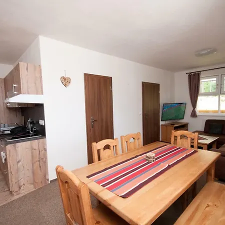 Biela Put - Jasna Nr. 8 * דמנובסקה דולינה