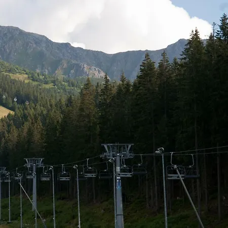 Biela Put - Jasna Nr. 8 * דמנובסקה דולינה